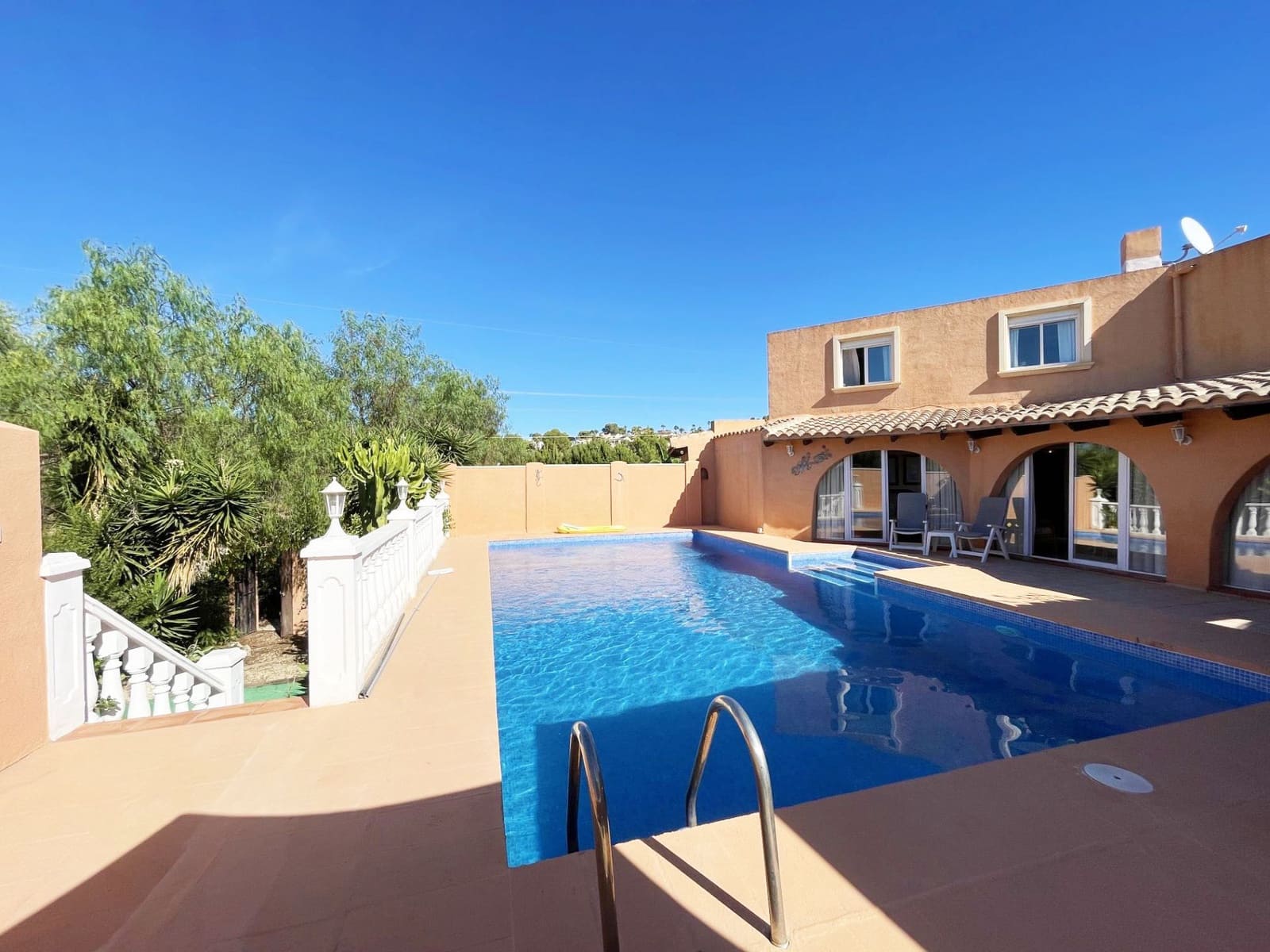 6 camera da letto Villa in vendita in Calpe / Calp con piscina garage - 495.000 € (Rif: 10099654)
