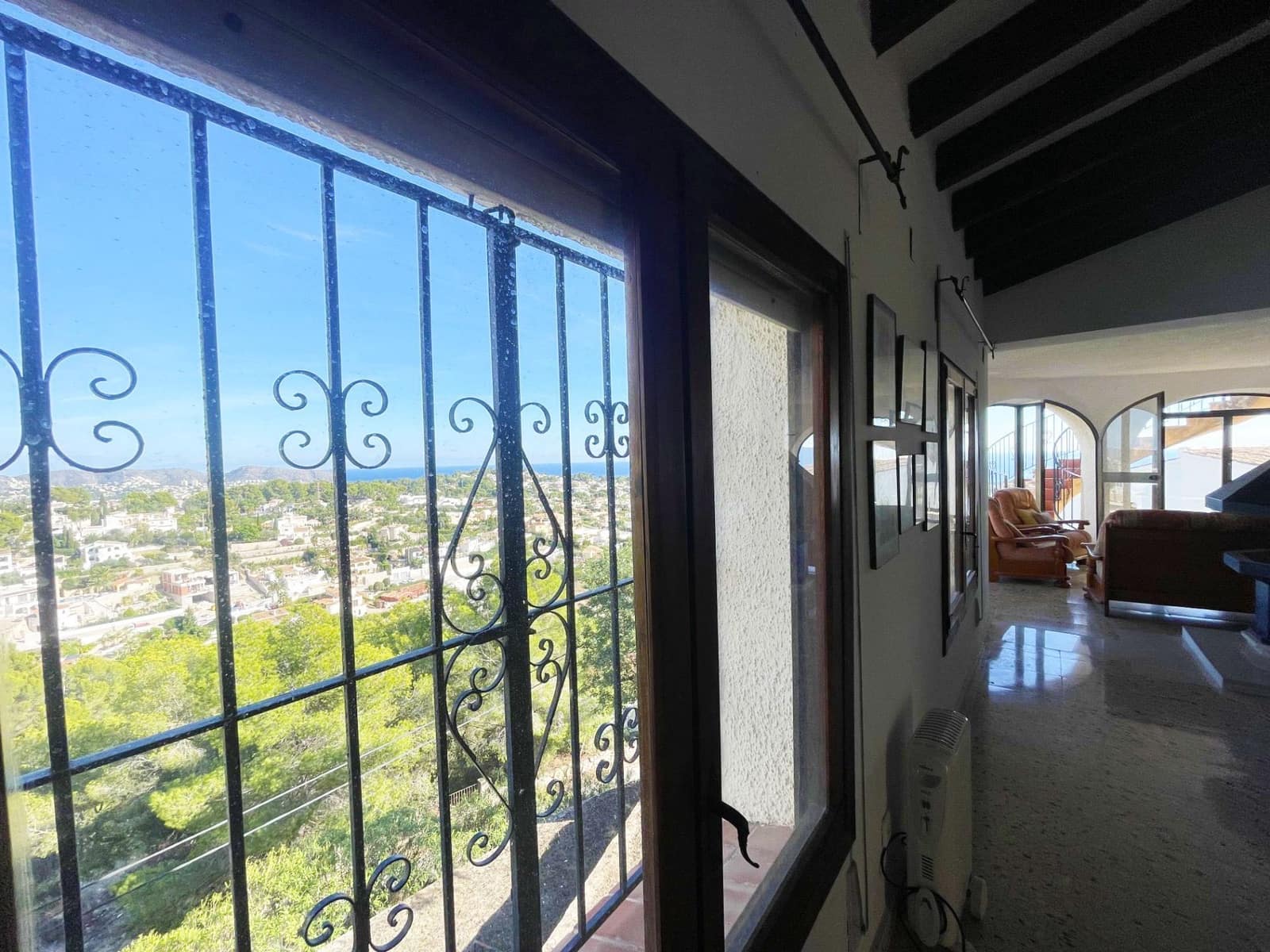 3 bedroom Villa for sale in Montemar with garage - € 520,000 (Ref: 10158979)