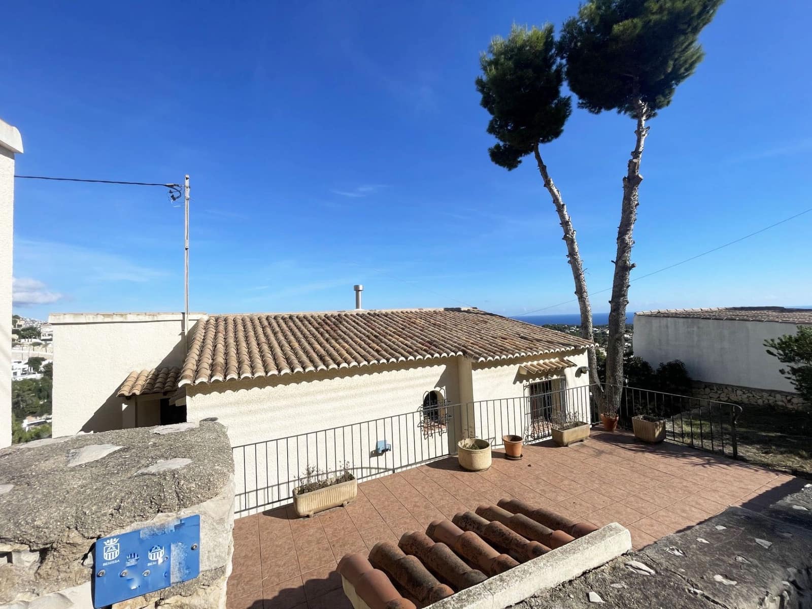 3 bedroom Villa for sale in Montemar with garage - € 520,000 (Ref: 10158979)