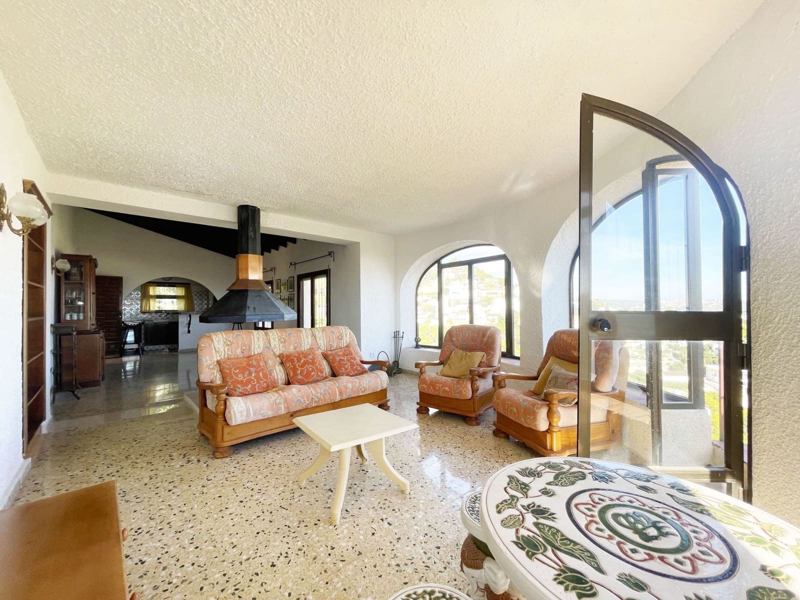 3 bedroom Villa for sale in Montemar with garage - € 520,000 (Ref: 10158979)