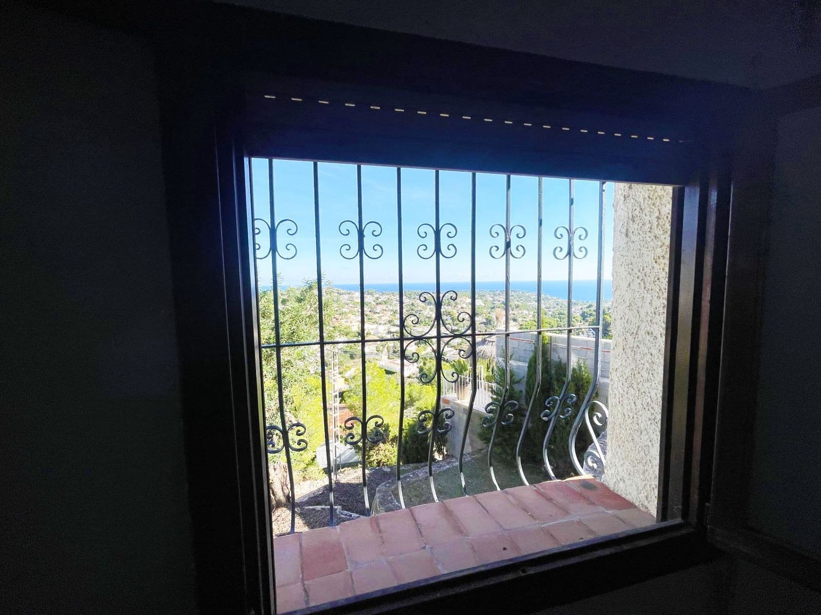 3 bedroom Villa for sale in Montemar with garage - € 520,000 (Ref: 10158979)