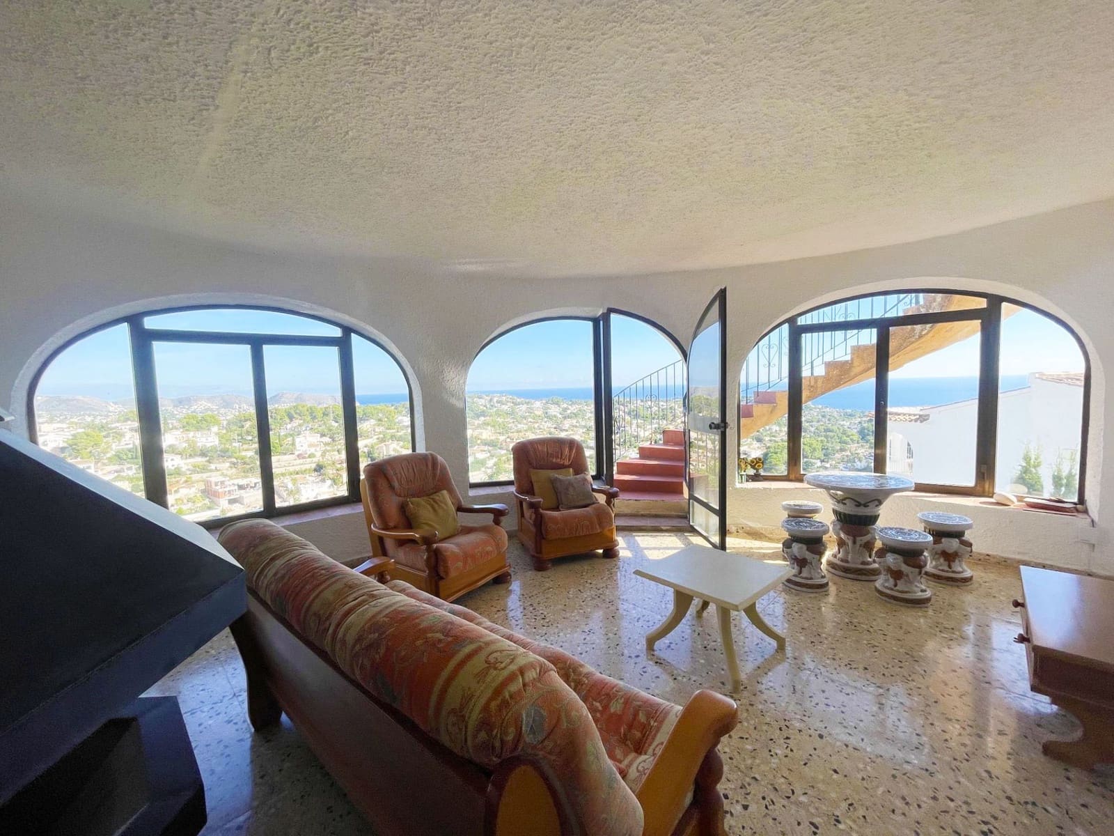 3 bedroom Villa for sale in Montemar with garage - € 520,000 (Ref: 10158979)