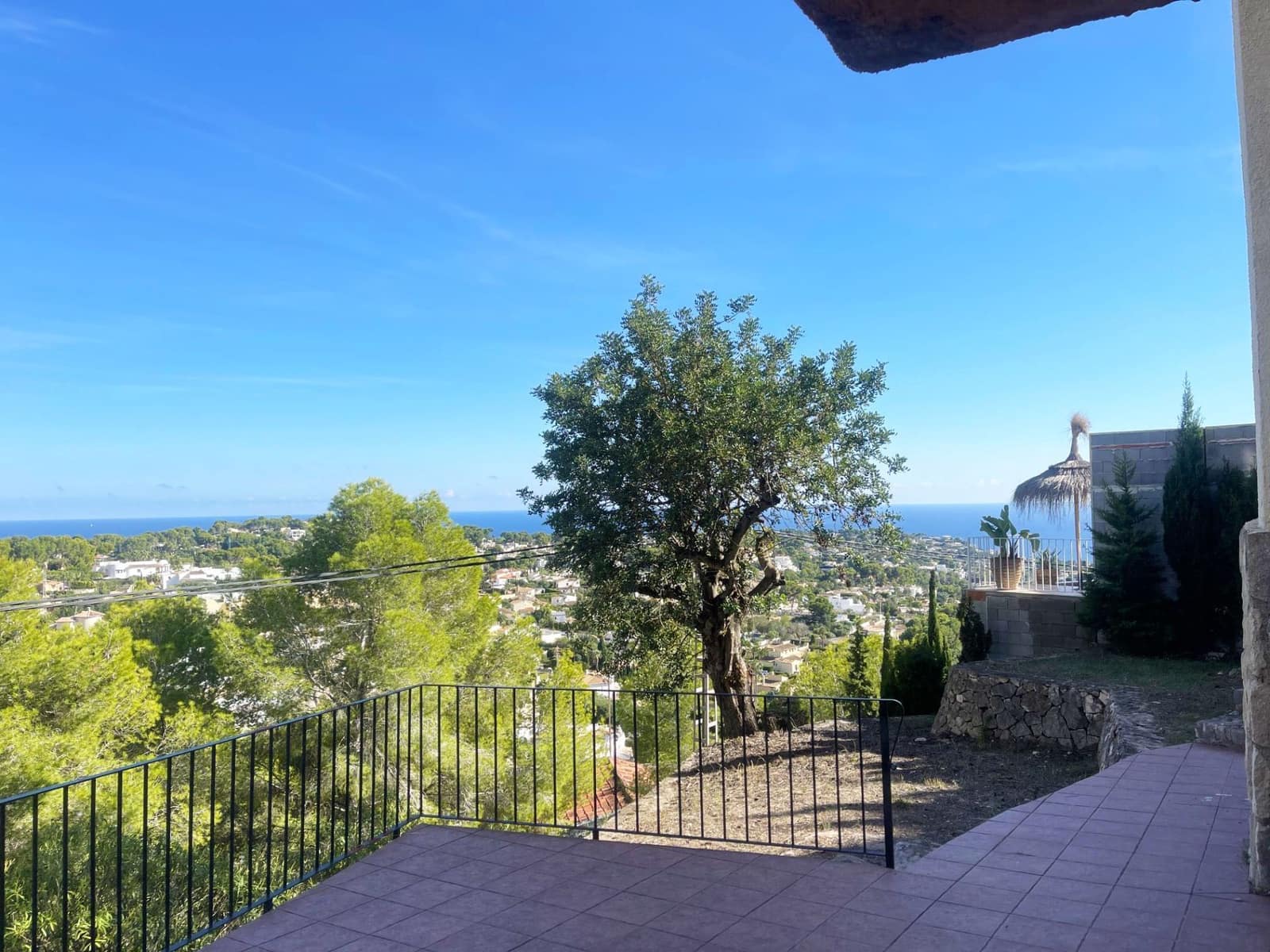 3 bedroom Villa for sale in Montemar with garage - € 520,000 (Ref: 10158979)