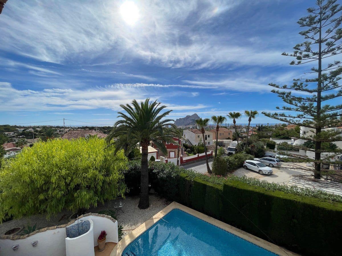 4 soverom Villa til salgs i Calpe / Calp med svømmebasseng garasje - € 459 000 (Ref: 10162114)