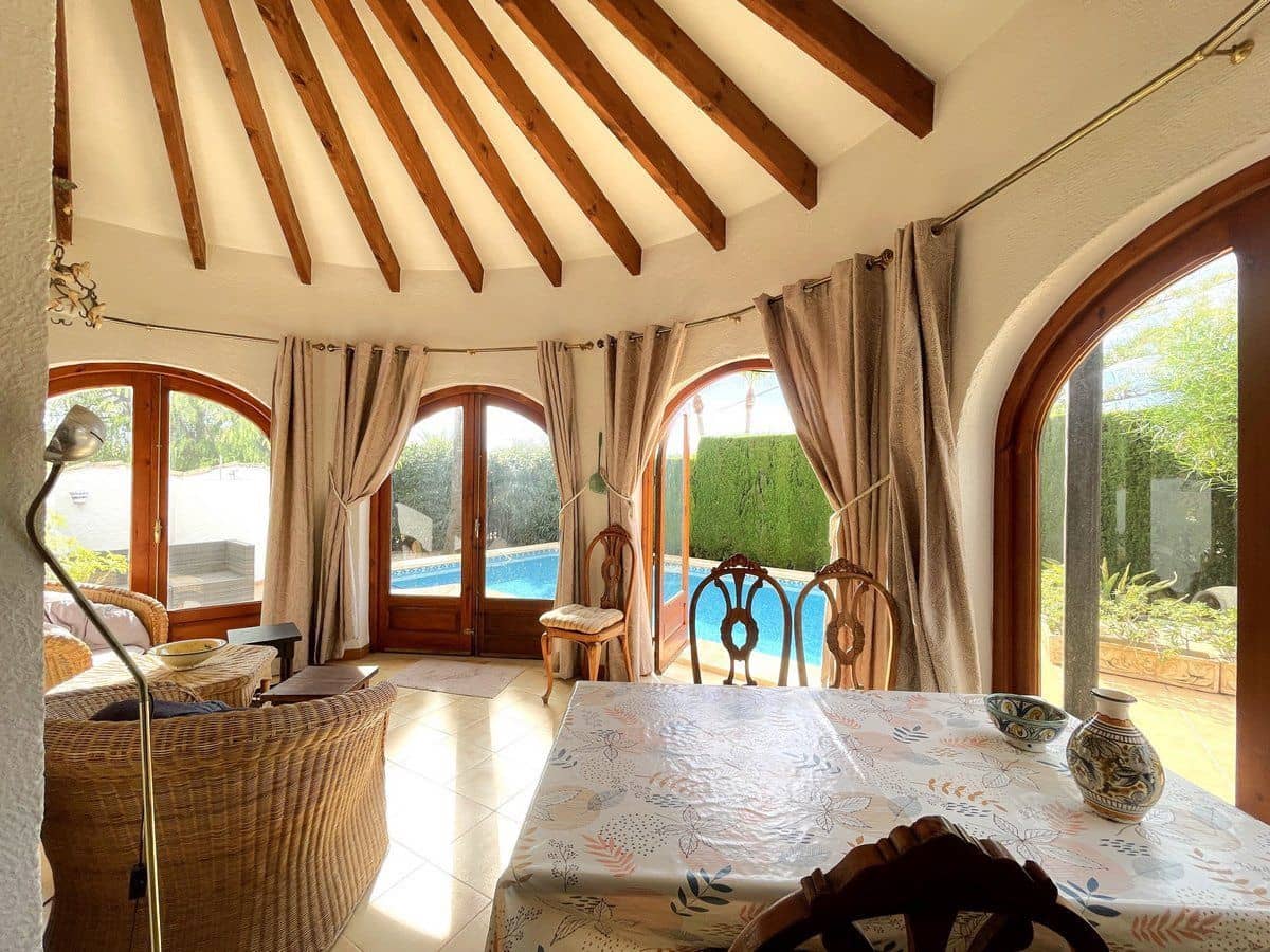 4 soverom Villa til salgs i Calpe / Calp med svømmebasseng garasje - € 459 000 (Ref: 10162114)