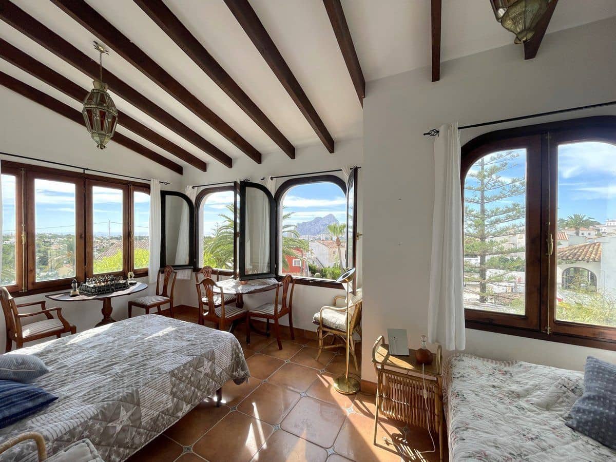 4 soverom Villa til salgs i Calpe / Calp med svømmebasseng garasje - € 459 000 (Ref: 10162114)