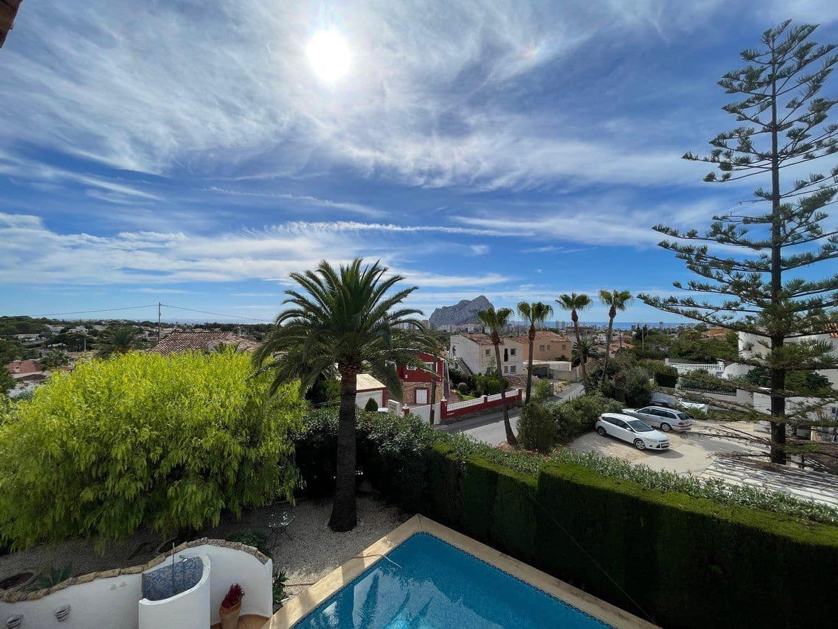 4 soverom Villa til salgs i Calpe / Calp med svømmebasseng garasje - € 459 000 (Ref: 10162114)
