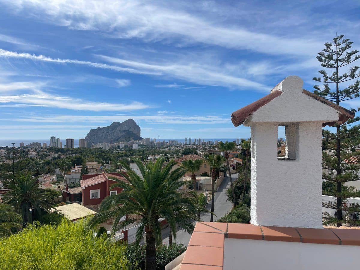 4 soverom Villa til salgs i Calpe / Calp med svømmebasseng garasje - € 459 000 (Ref: 10162114)