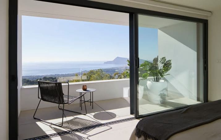 4 bedroom Villa for sale in Altea with garage - € 2,111,500 (Ref: 7709164)