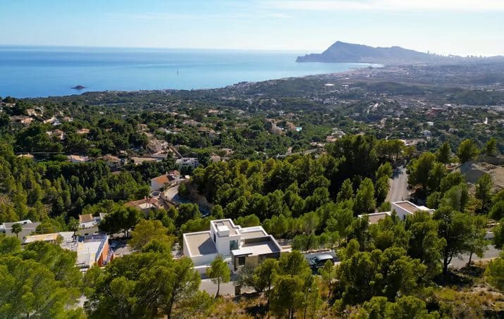 4 bedroom Villa for sale in Altea with garage - € 2,111,500 (Ref: 7709164)