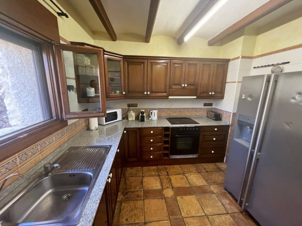 4 quarto Moradia para venda em Calpe / Calp com piscina garagem - 840 000 € (Ref: 7720137)