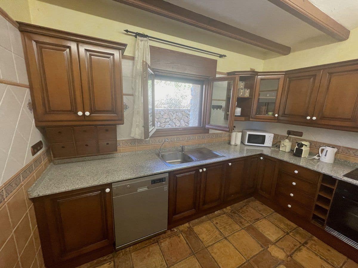 4 quarto Moradia para venda em Calpe / Calp com piscina garagem - 840 000 € (Ref: 7720137)