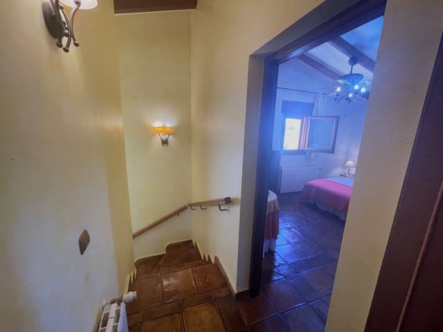 4 quarto Moradia para venda em Calpe / Calp com piscina garagem - 840 000 € (Ref: 7720137)