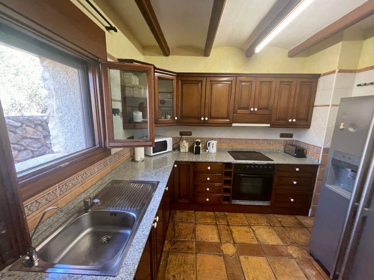 4 quarto Moradia para venda em Calpe / Calp com piscina garagem - 840 000 € (Ref: 7720137)