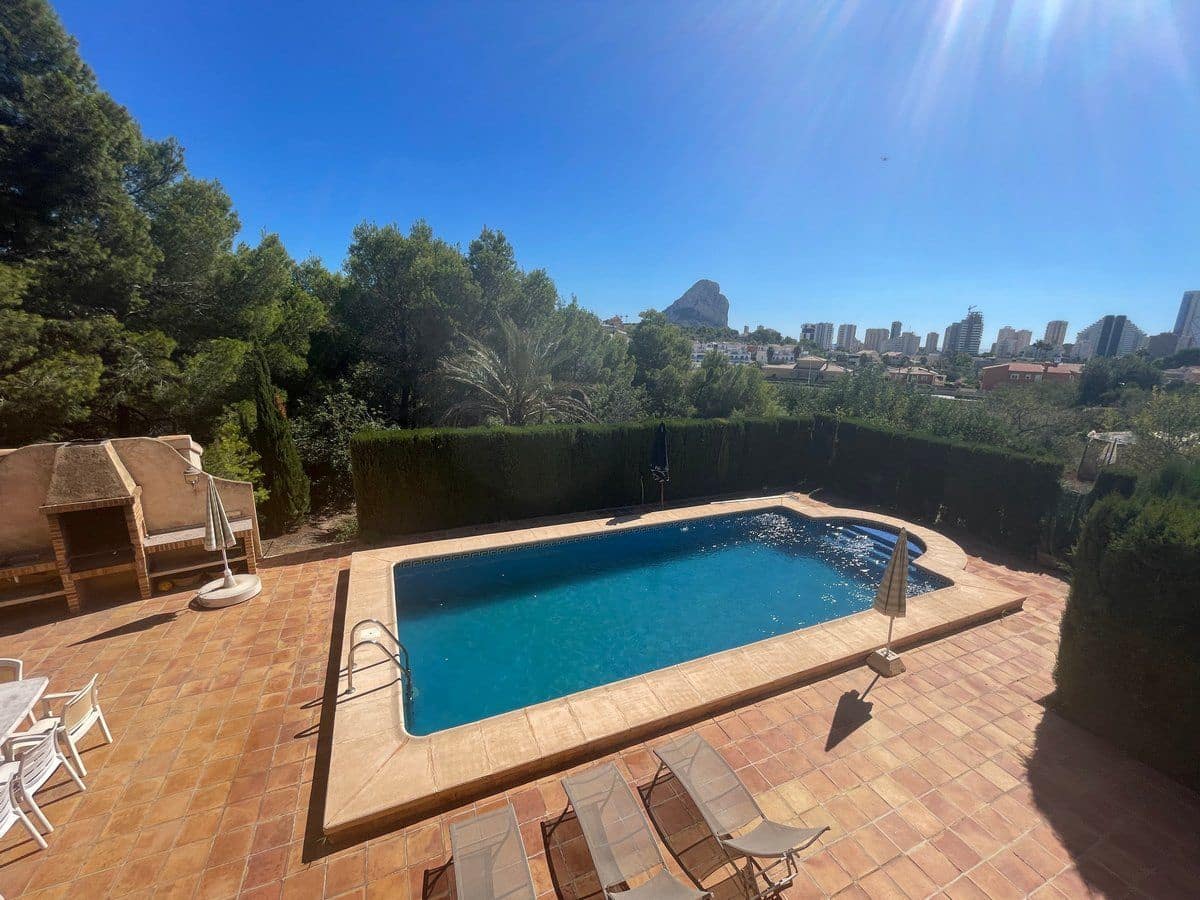 4 quarto Moradia para venda em Calpe / Calp com piscina garagem - 840 000 € (Ref: 7720137)