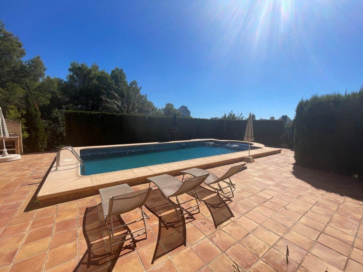 4 quarto Moradia para venda em Calpe / Calp com piscina garagem - 840 000 € (Ref: 7720137)