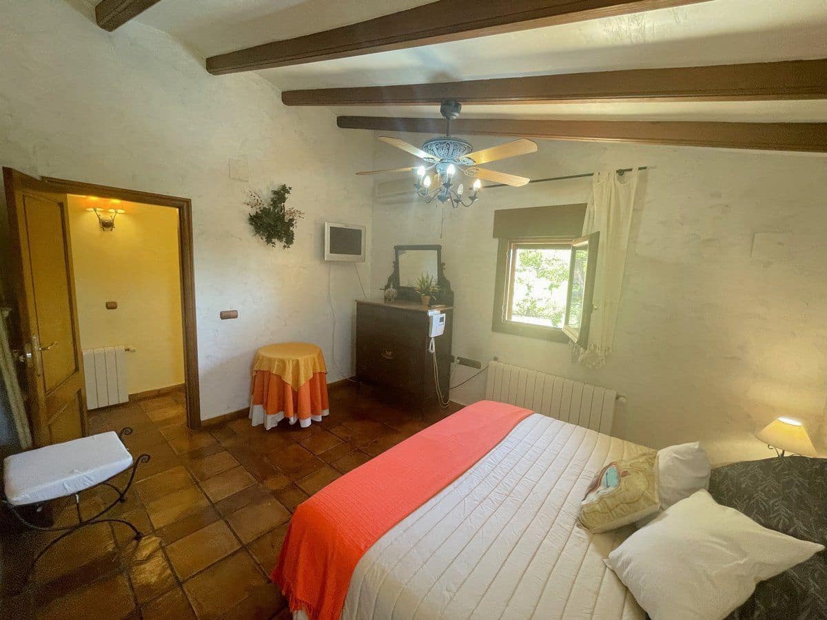 4 quarto Moradia para venda em Calpe / Calp com piscina garagem - 840 000 € (Ref: 7720137)