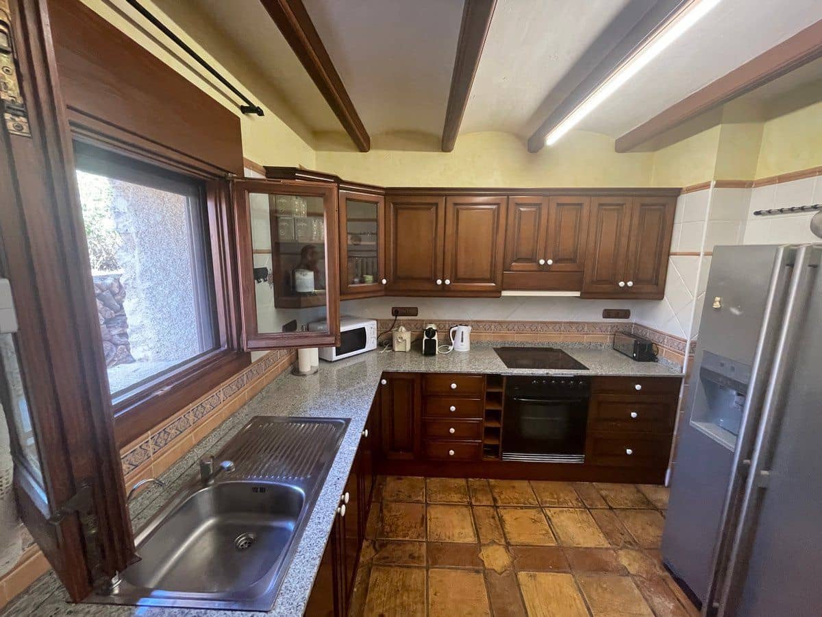 4 quarto Moradia para venda em Calpe / Calp com piscina garagem - 840 000 € (Ref: 7720137)