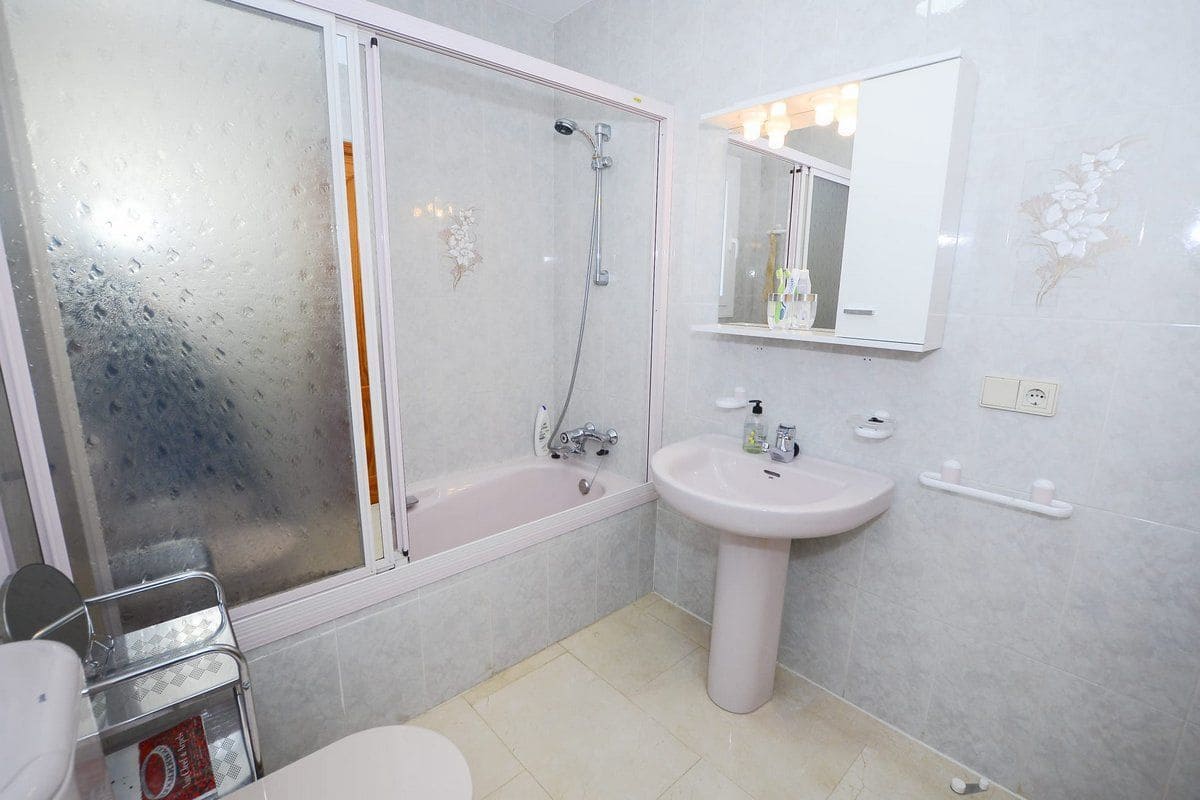 7 sovrum Villa till salu i Calpe / Calp med pool garage - 850 000 € (Ref: 7738599)