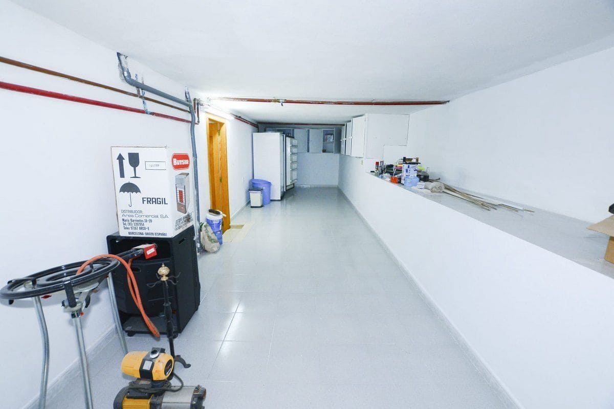 7 sovrum Villa till salu i Calpe / Calp med pool garage - 850 000 € (Ref: 7738599)