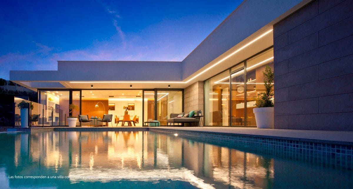 3 bedroom Villa for sale in Cumbre del Sol with pool garage - € 1,602,500 (Ref: 7998808)