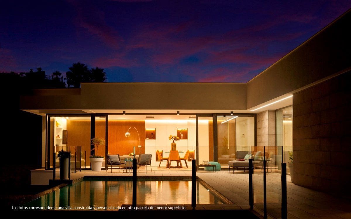 3 bedroom Villa for sale in Cumbre del Sol with pool garage - € 1,602,500 (Ref: 7998808)