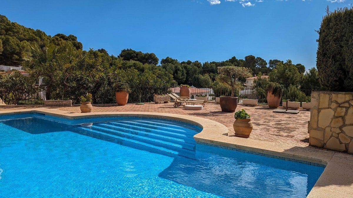 Chalet de 5 habitaciones en Altea en venta con piscina garaje - 1.375.000 € (Ref: 8013787)