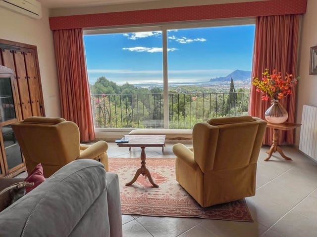 Chalet de 5 habitaciones en Altea en venta con piscina garaje - 1.375.000 € (Ref: 8013787)