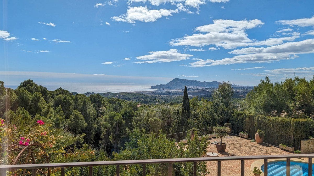 Chalet de 5 habitaciones en Altea en venta con piscina garaje - 1.375.000 € (Ref: 8013787)