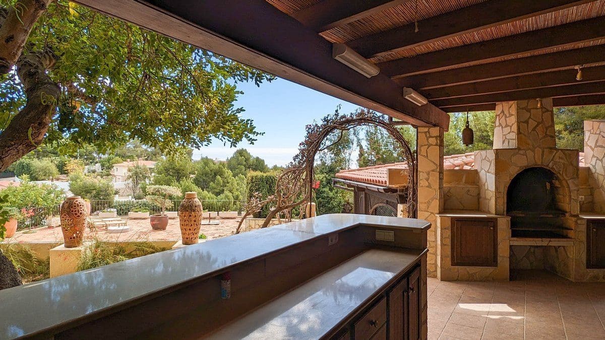 Chalet de 5 habitaciones en Altea en venta con piscina garaje - 1.375.000 € (Ref: 8013787)