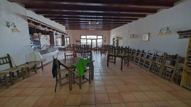 Erhverv til salg i Calpe / Calp med garage - € 390.000 (Ref: 8026525)