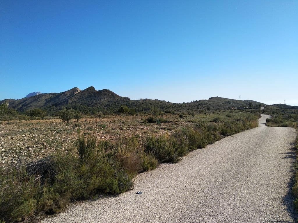 Grunde uden byggetilladelser til salg i Relleu - € 245.000 (Ref: 8039605)