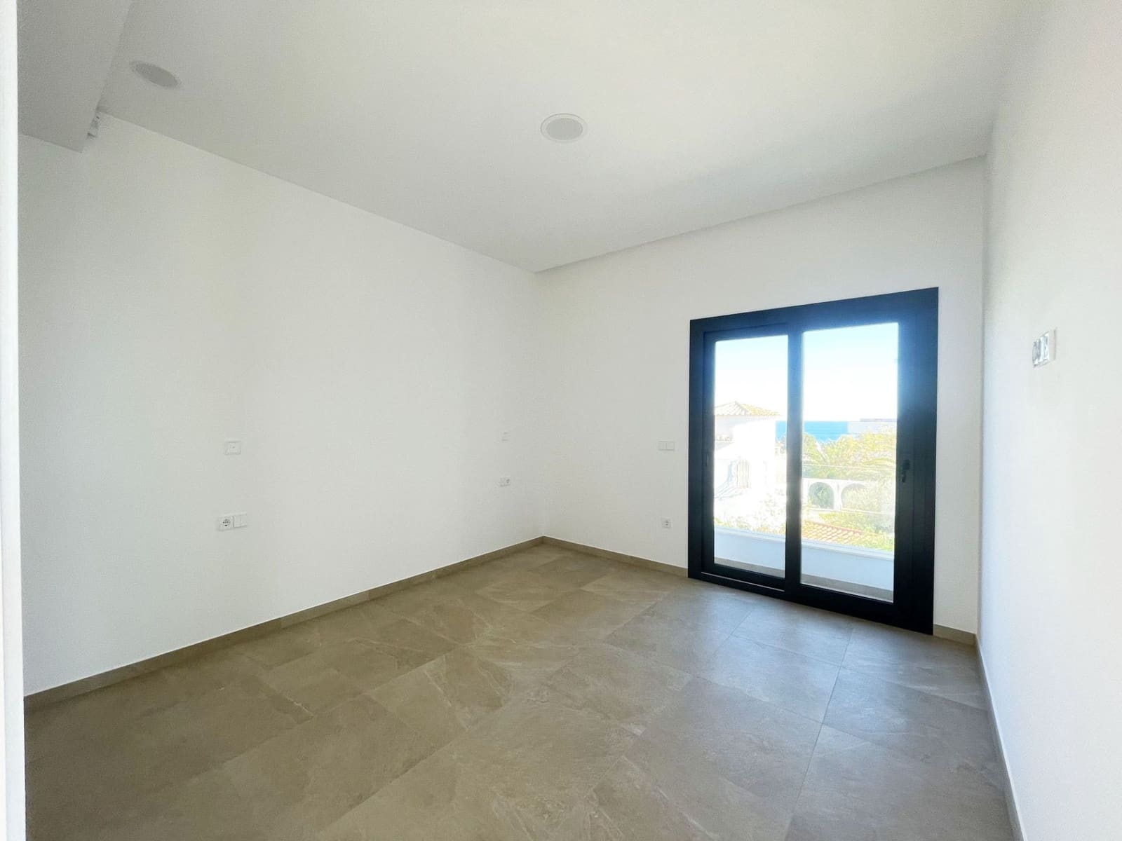 3 bedroom Villa for sale in Benissa with pool garage - € 1,175,000 (Ref: 8757326)