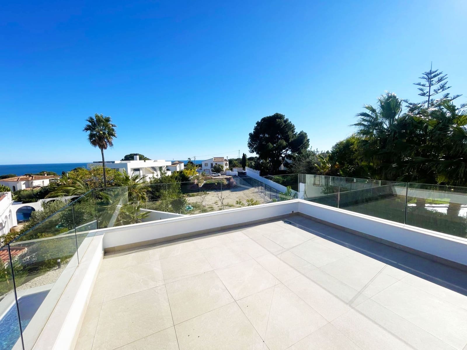 3 bedroom Villa for sale in Benissa with pool garage - € 1,175,000 (Ref: 8757326)