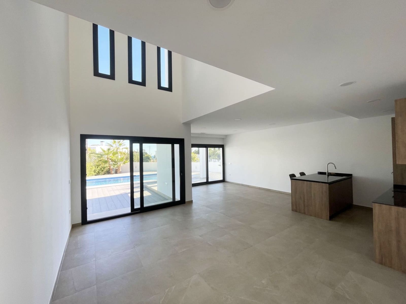 3 bedroom Villa for sale in Benissa with pool garage - € 1,175,000 (Ref: 8757326)