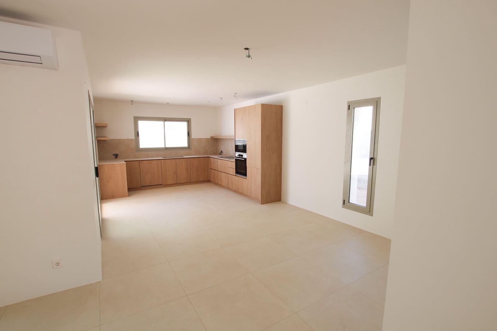 3 bedroom Villa for sale in Moraira with pool garage - € 1,250,000 (Ref: 8757332)