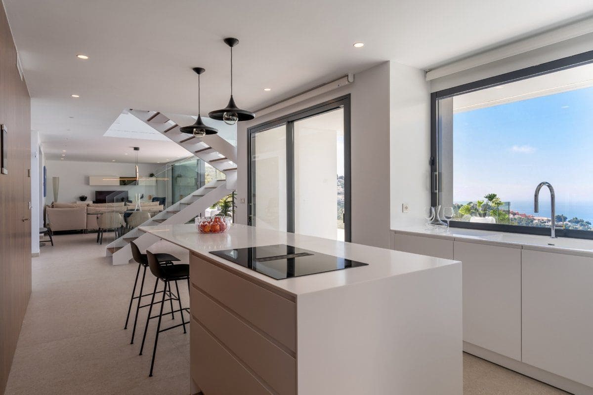 3 bedroom Villa for sale in Altea with pool garage - € 2,257,500 (Ref: 8757340)