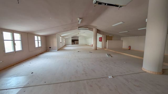 Erhverv til salg i Calpe / Calp - € 3.175.000 (Ref: 8763434)