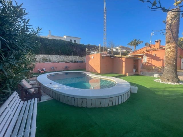 3 Zimmer Villa zu verkaufen in Calpe / Calp mit Pool Garage - 535.000 € (Ref: 8797134)