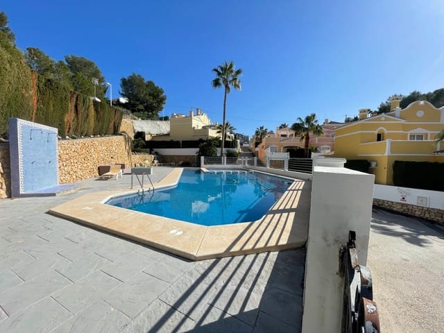 3 Zimmer Villa zu verkaufen in Calpe / Calp mit Pool Garage - 435.000 € (Ref: 8797135)