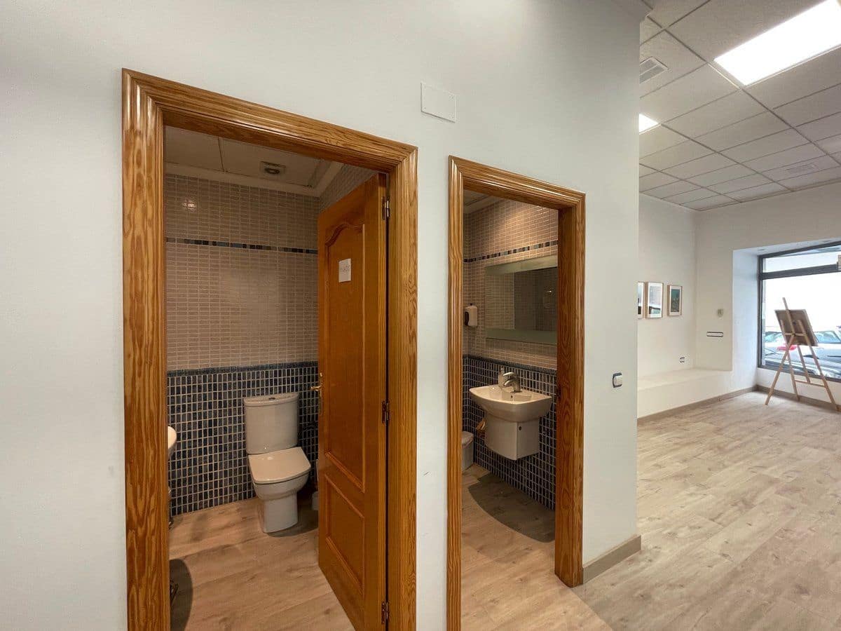 Kommersiell til salgs i Calpe / Calp - € 185 000 (Ref: 8797137)