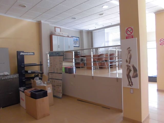 Commercial for sale in Pueblo, Calpe / Calp - € 320,000 (Ref: 8821687)