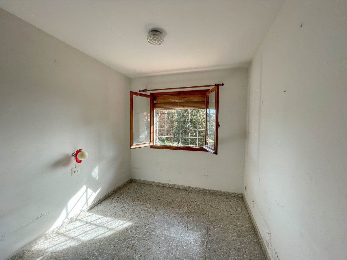 6 bedroom Villa for sale in Benissa with garage - € 690,000 (Ref: 8848762)