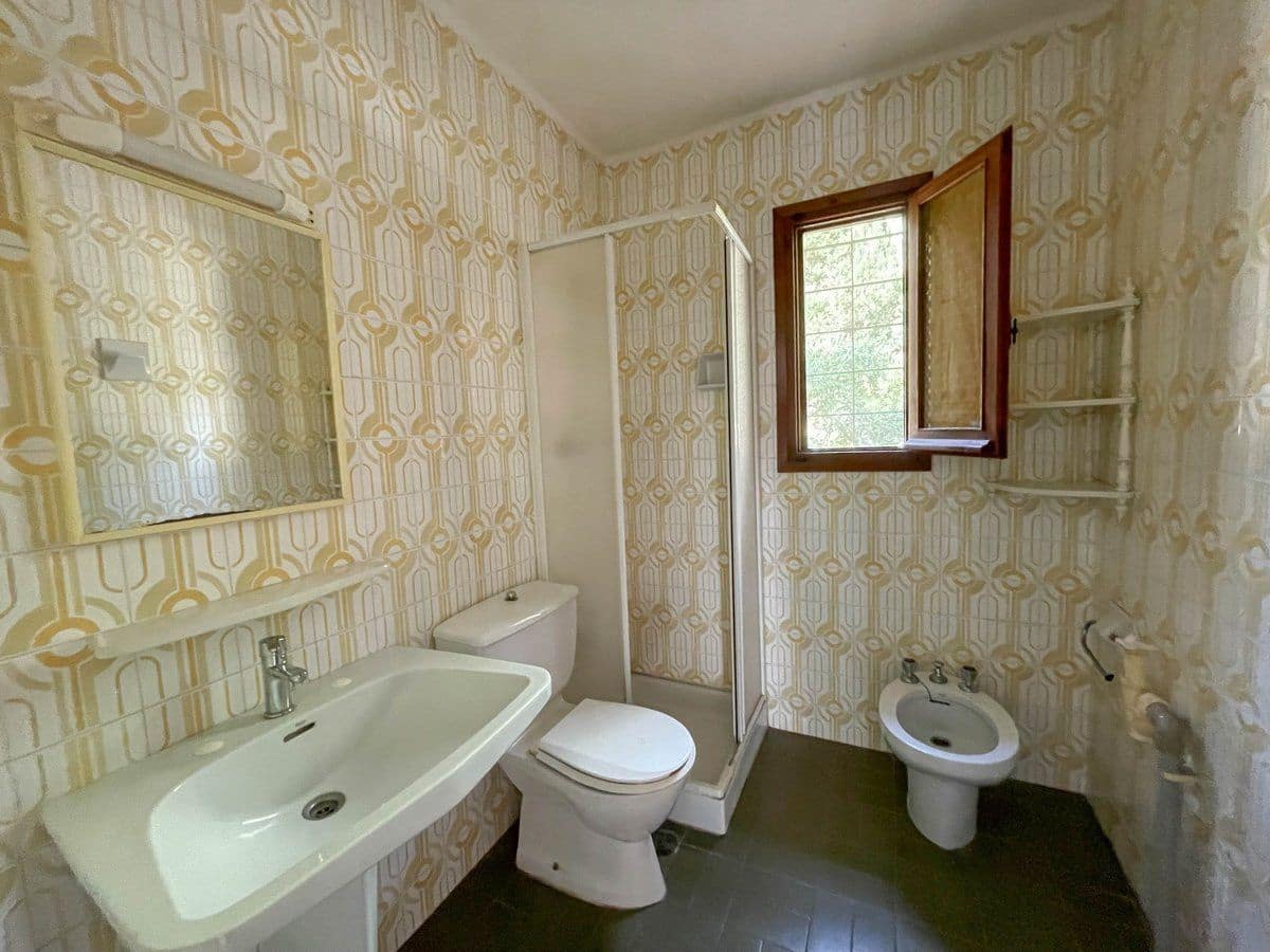 6 bedroom Villa for sale in Benissa with garage - € 690,000 (Ref: 8848762)