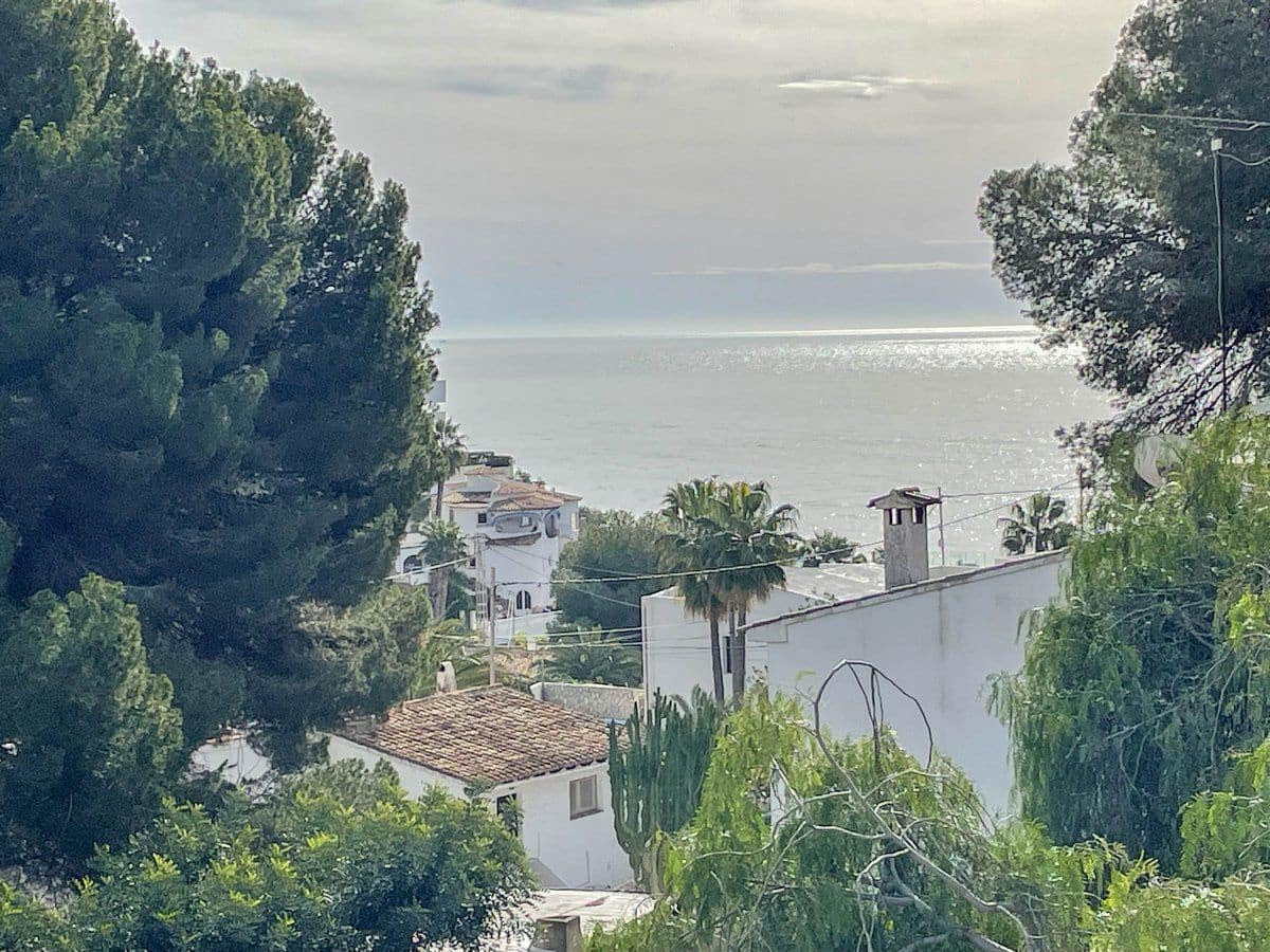 6 bedroom Villa for sale in Benissa with garage - € 690,000 (Ref: 8848762)