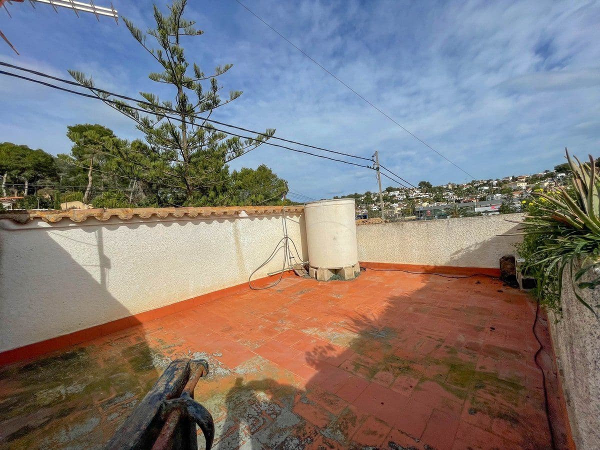 6 bedroom Villa for sale in Benissa with garage - € 690,000 (Ref: 8848762)