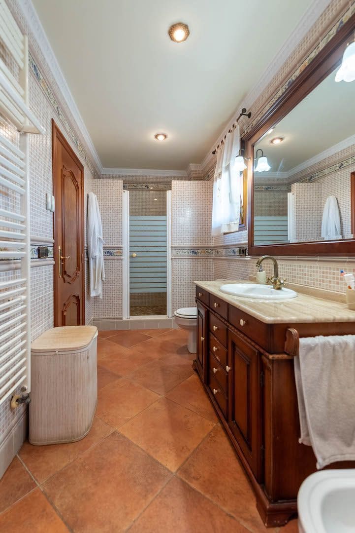 4 bedroom Villa for sale in Calpe / Calp with pool garage - € 2,520,000 (Ref: 8864518)