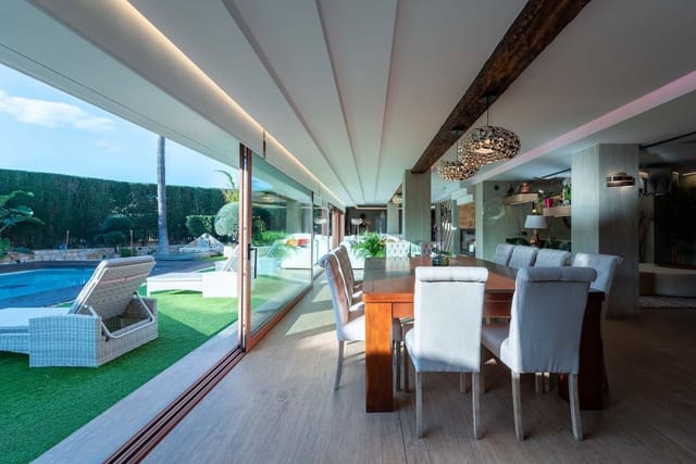 4 bedroom Villa for sale in Calpe / Calp with pool garage - € 2,520,000 (Ref: 8864518)