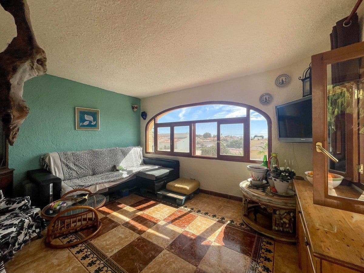 3 bedroom Villa for sale in Calpe / Calp with pool garage - € 490,000 (Ref: 8881320)