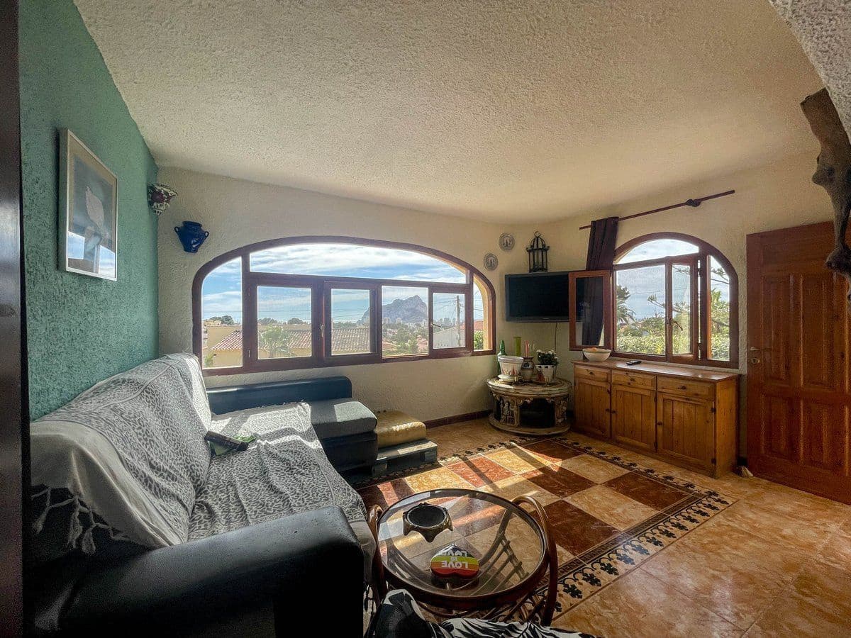 3 bedroom Villa for sale in Calpe / Calp with pool garage - € 490,000 (Ref: 8881320)